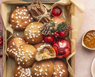 Brioscine alla cannella con marmellata di agrumi