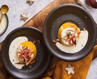 Tortini di zucca con fonduta di pecorino e speck